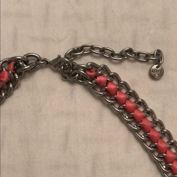 Pink statement necklace - Picture 4 of 4